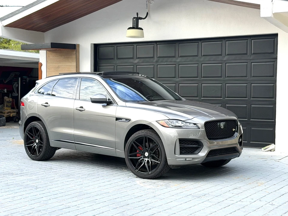 2019 Jaguar F-Pace - Image 4 of 21