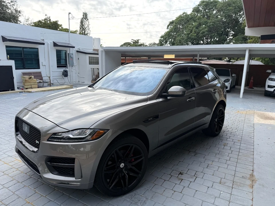 2019 Jaguar F-Pace - Image 6 of 21