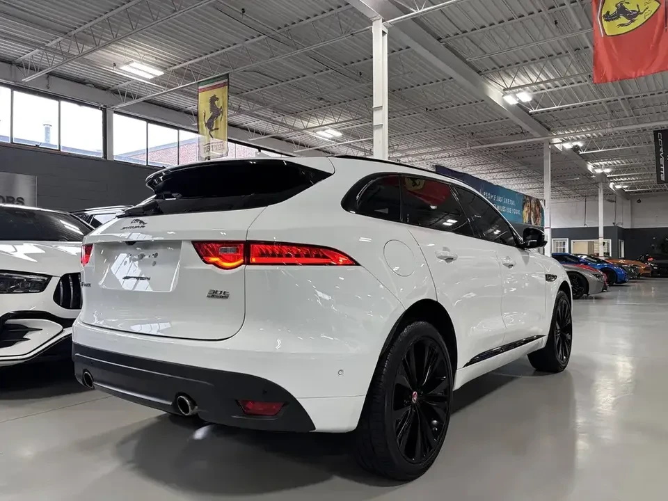 2019 Jaguar F-Pace - Image 3 of 19