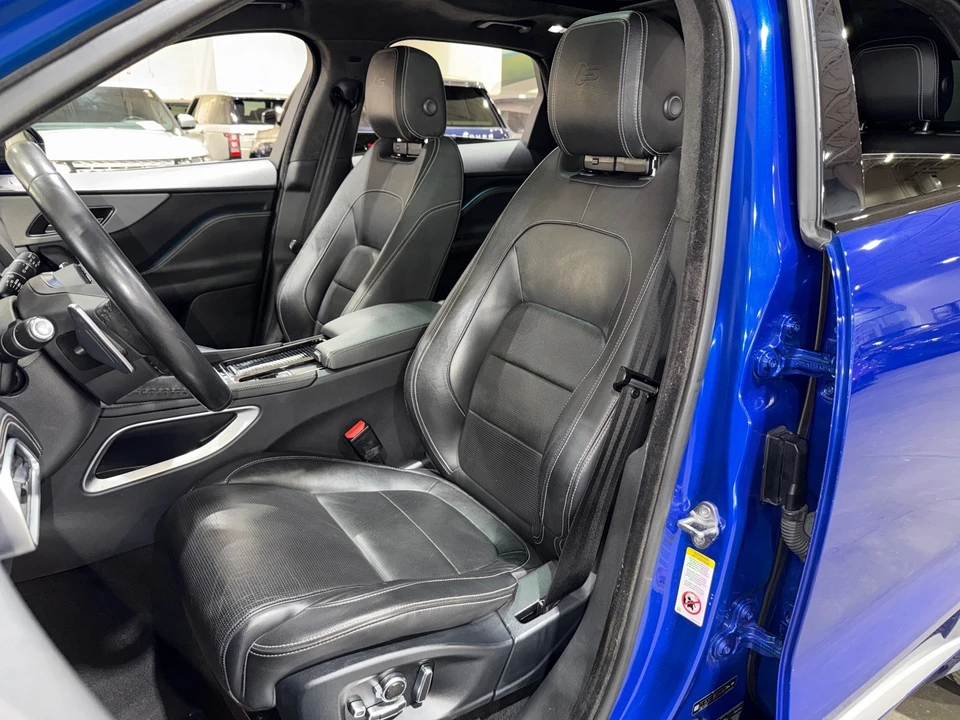 2019 Jaguar F-Pace - Image 11 of 12