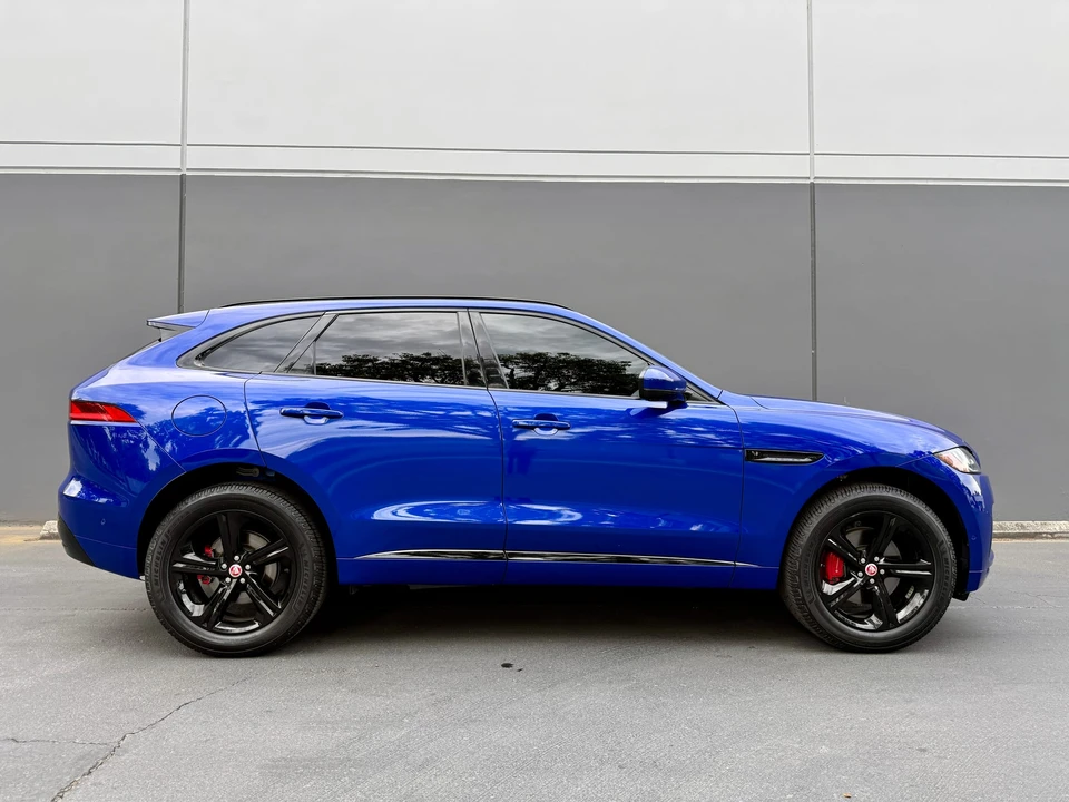2019 Jaguar F-Pace SVR - Image 16 of 31