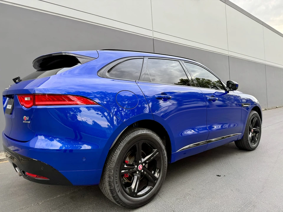 2019 Jaguar F-Pace SVR - Image 17 of 31