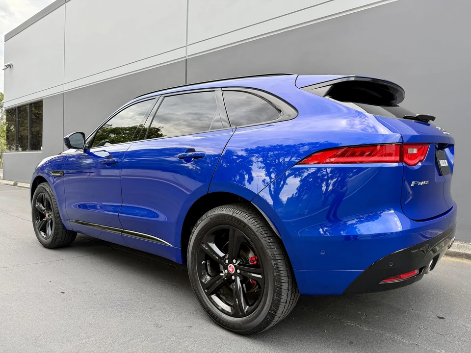 2019 Jaguar F-Pace SVR - Image 27 of 31