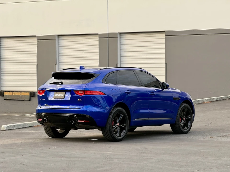 2019 Jaguar F-Pace SVR - Image 18 of 31