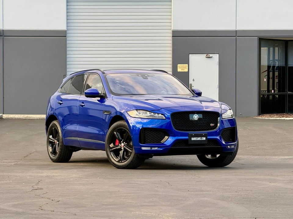 2019 Jaguar F-Pace SVR - Image 13 of 31
