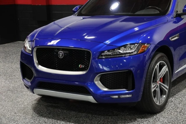 2019 Jaguar F-Pace - Image 13 of 21