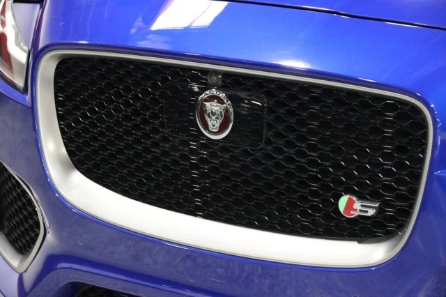 2019 Jaguar F-Pace - Image 14 of 21