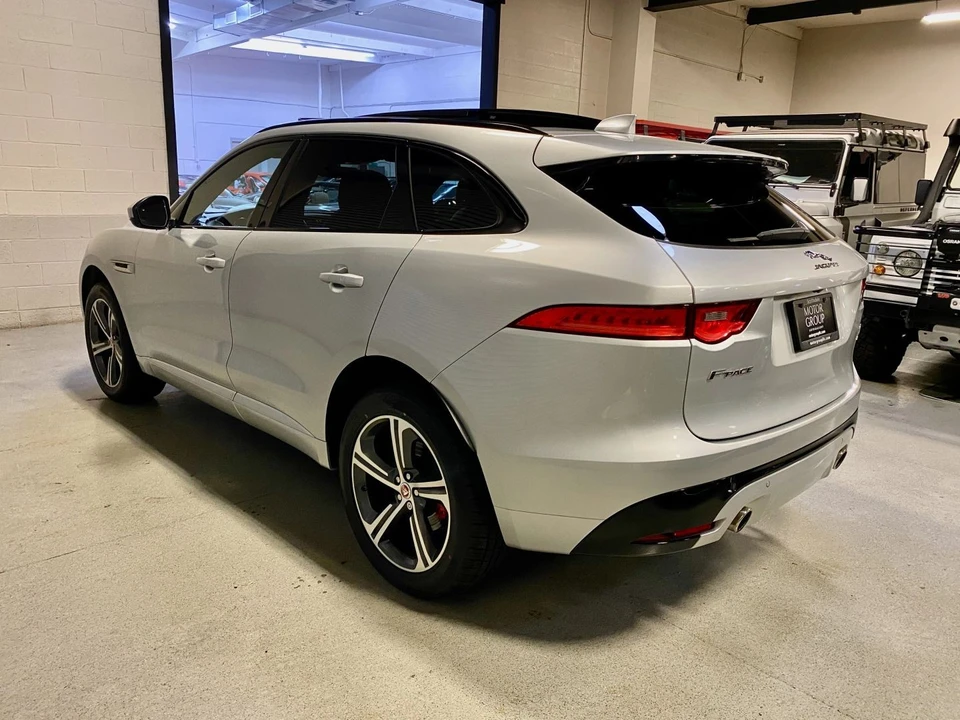 2019 Jaguar F-Pace - Image 11 of 21