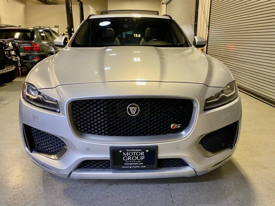 2019 Jaguar F-Pace - Image 4 of 21