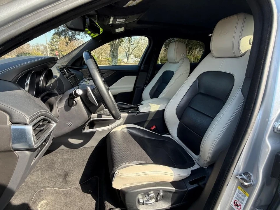 2019 Jaguar F-Pace - Image 9 of 21