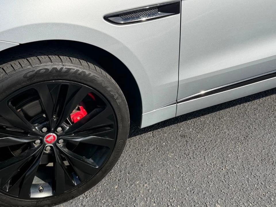 2019 Jaguar F-Pace - Image 3 of 21