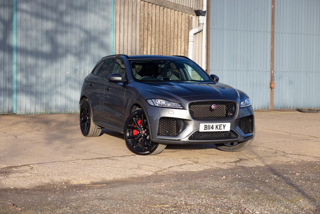 2019 Jaguar F-Pace SVR - Image 20 of 31