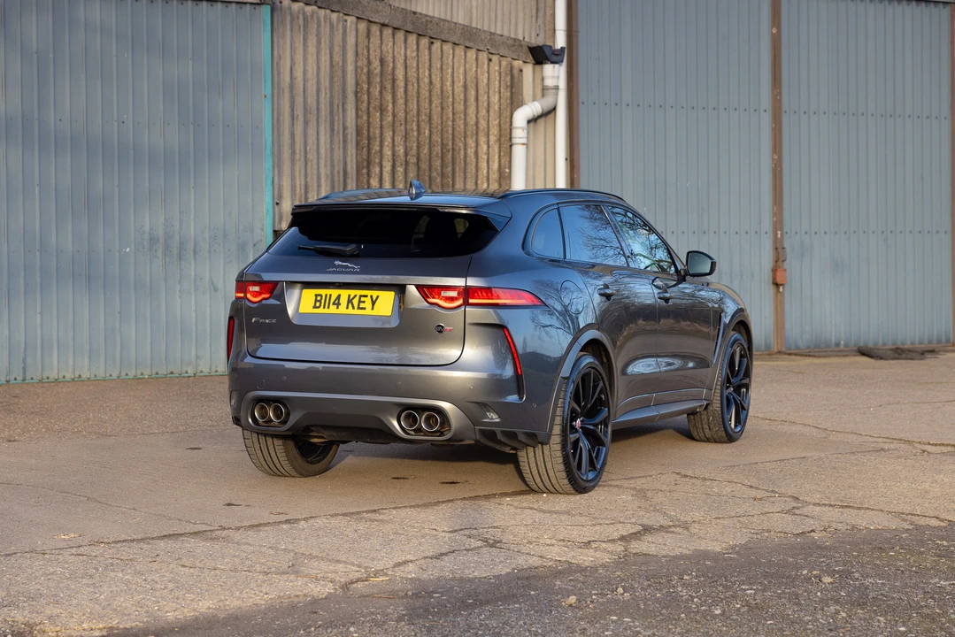 2019 Jaguar F-Pace SVR - Image 13 of 31