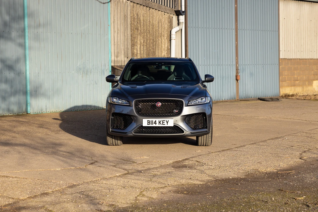 2019 Jaguar F-Pace SVR - Image 18 of 31