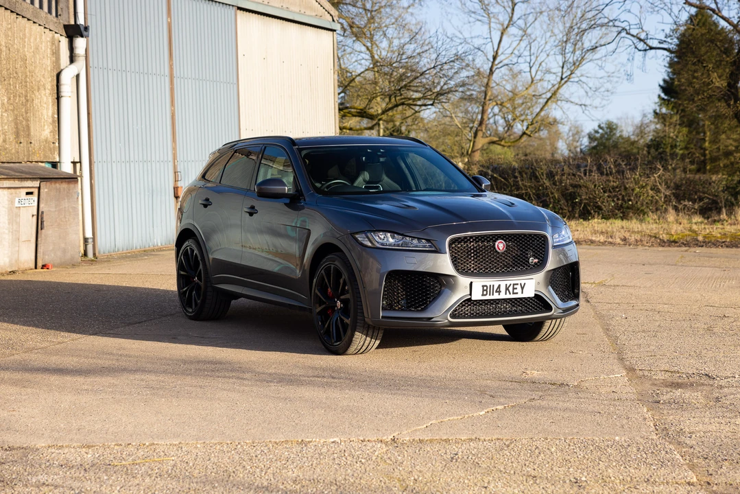 2019 Jaguar F-Pace SVR - Image 26 of 31