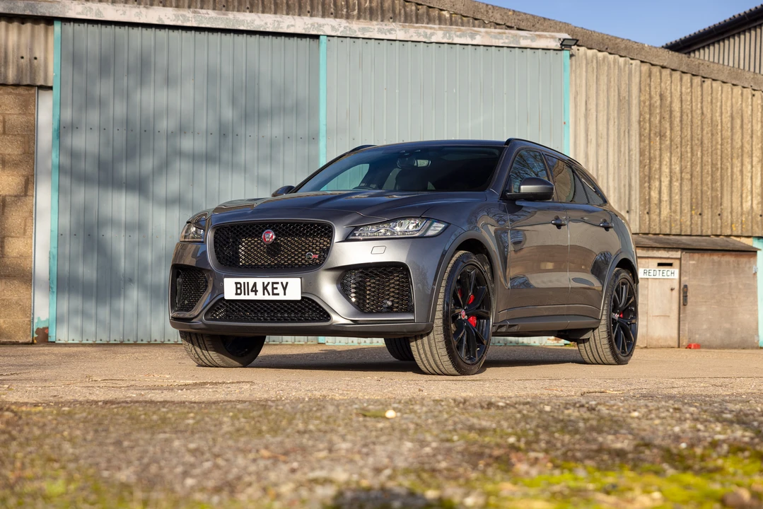 2019 Jaguar F-Pace SVR - Image 9 of 31