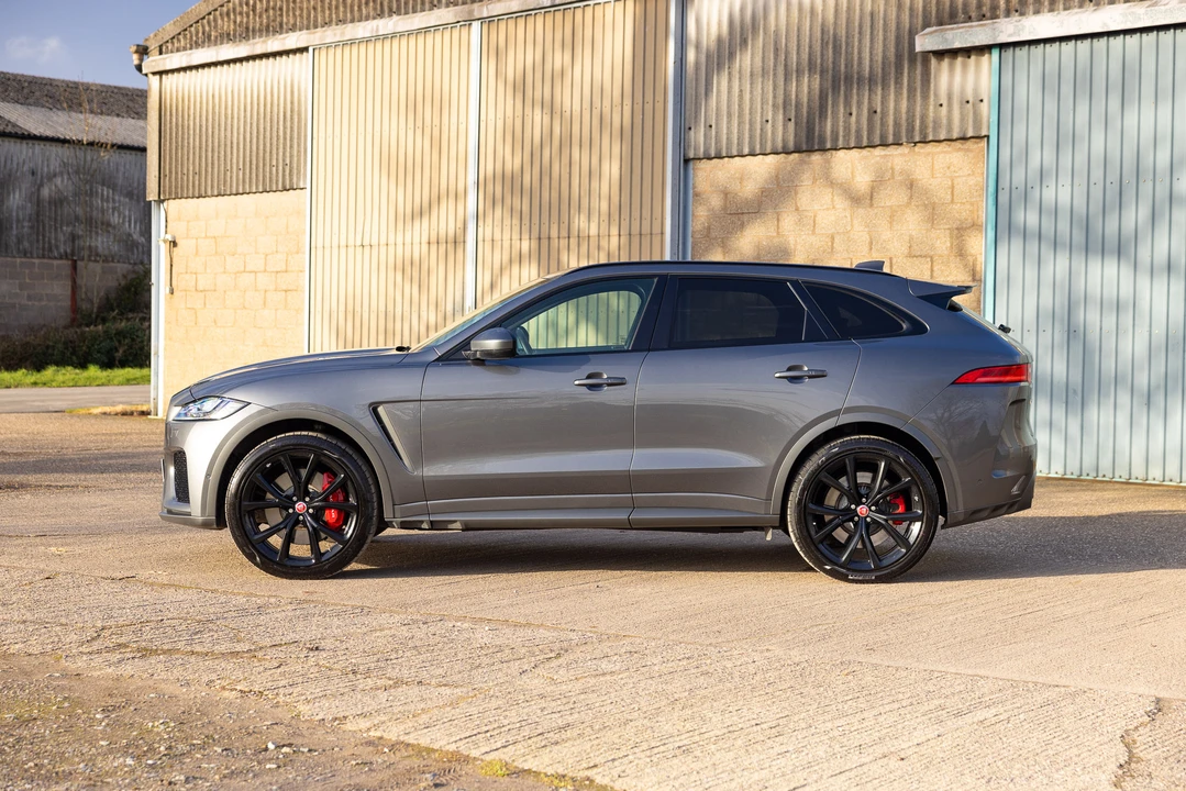 2019 Jaguar F-Pace SVR - Image 8 of 31