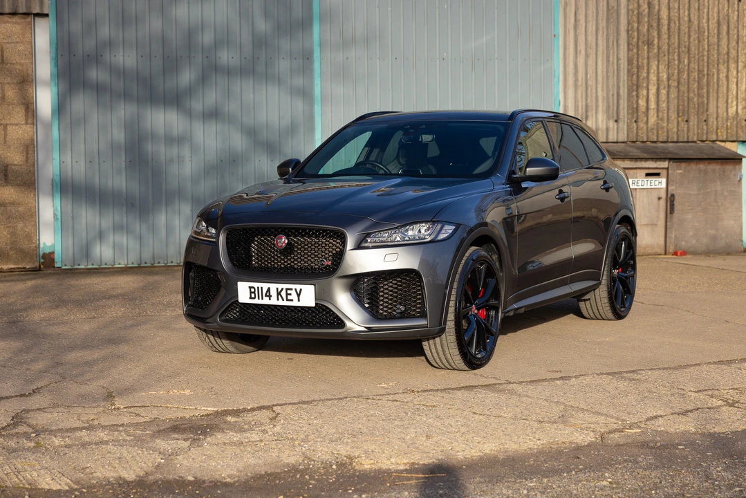 2019 Jaguar F-Pace SVR - Image 17 of 31