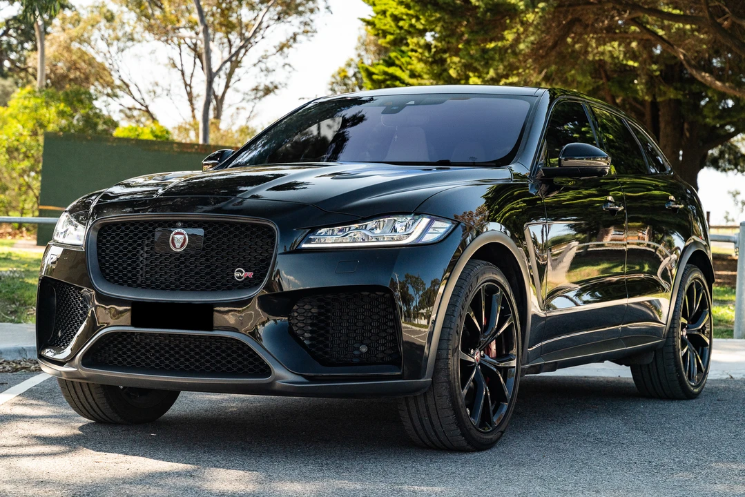 2019 Jaguar F-Pace SVR - Image 3 of 31
