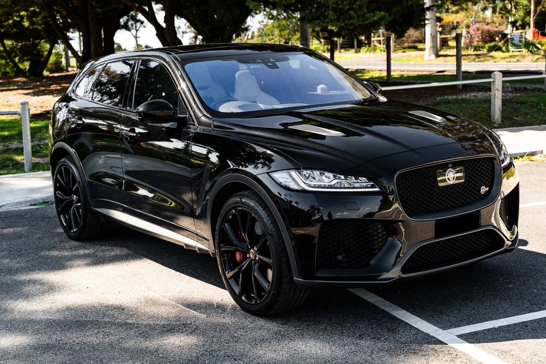 2019 Jaguar F-Pace SVR - Image 19 of 31