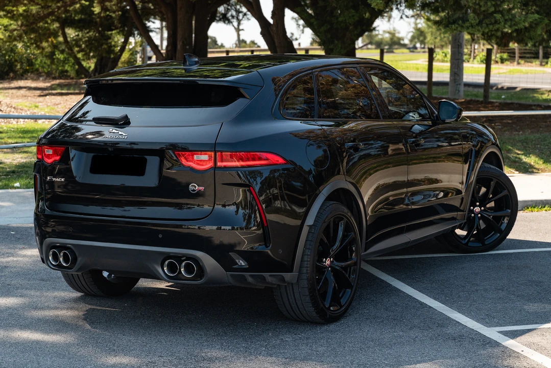 2019 Jaguar F-Pace SVR - Image 23 of 31