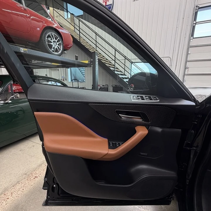 2019 Jaguar F-Pace SVR - Image 17 of 21