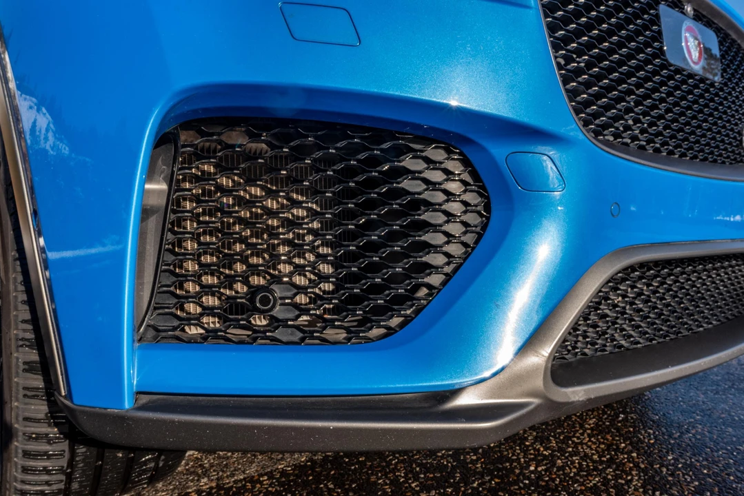 2019 Jaguar F-Pace SVR - Image 9 of 31