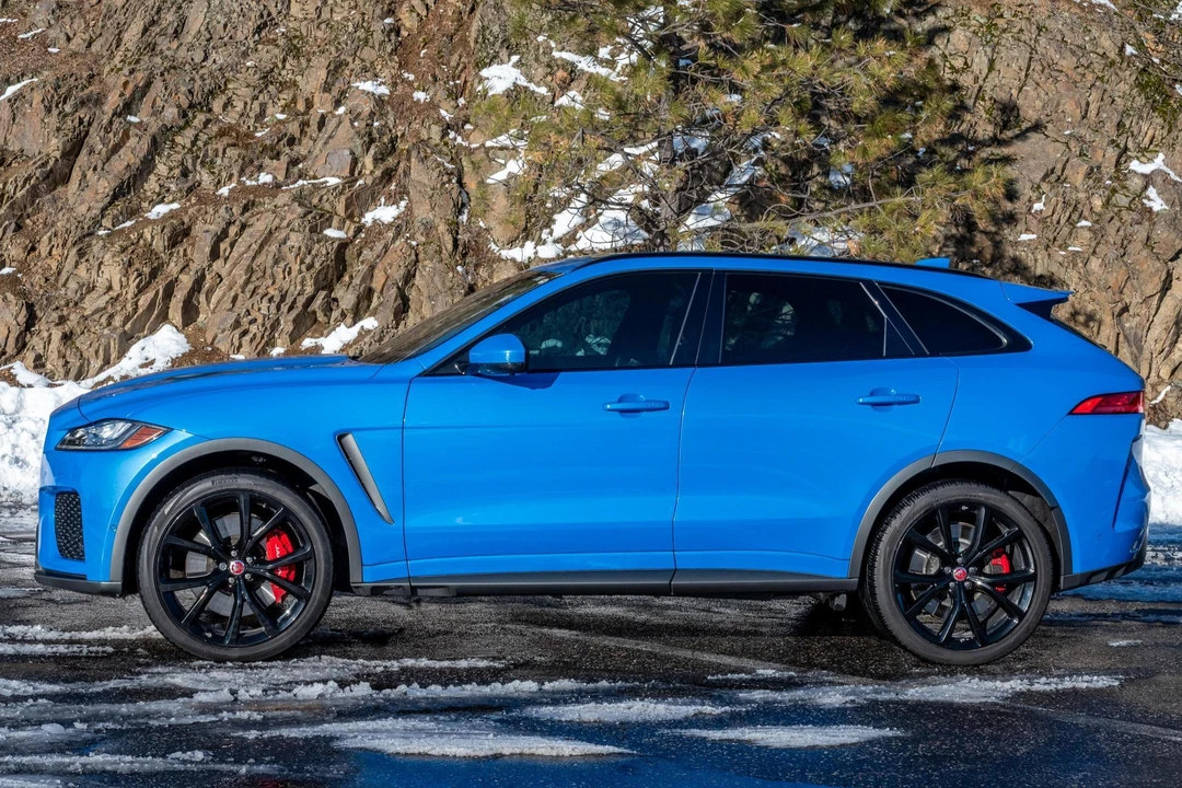 2019 Jaguar F-Pace SVR - Image 3 of 31
