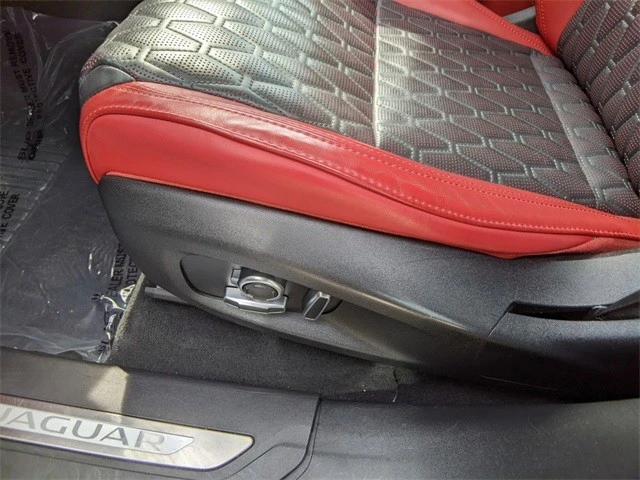 2019 Jaguar F-Pace SVR - Image 15 of 21