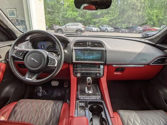2019 Jaguar F-Pace SVR - Image 14 of 21