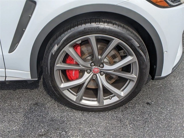 2019 Jaguar F-Pace SVR - Image 9 of 12