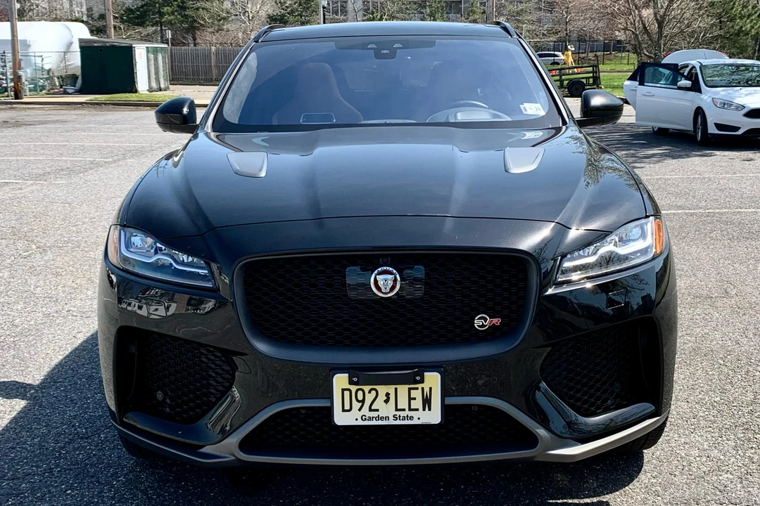 2019 Jaguar F-Pace SVR - Image 2 of 31