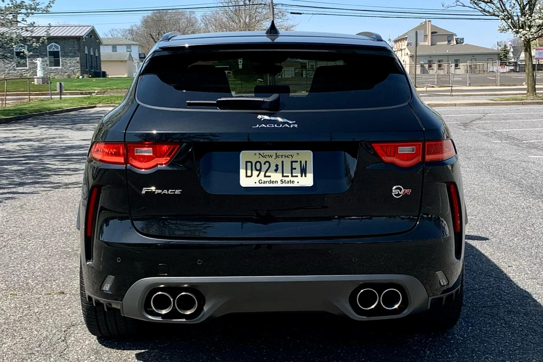 2019 Jaguar F-Pace SVR - Image 5 of 31