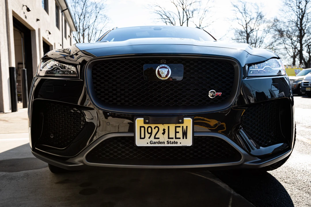 2019 Jaguar F-Pace SVR - Image 25 of 31