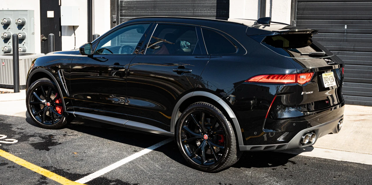 2019 Jaguar F-Pace SVR - Image 11 of 31