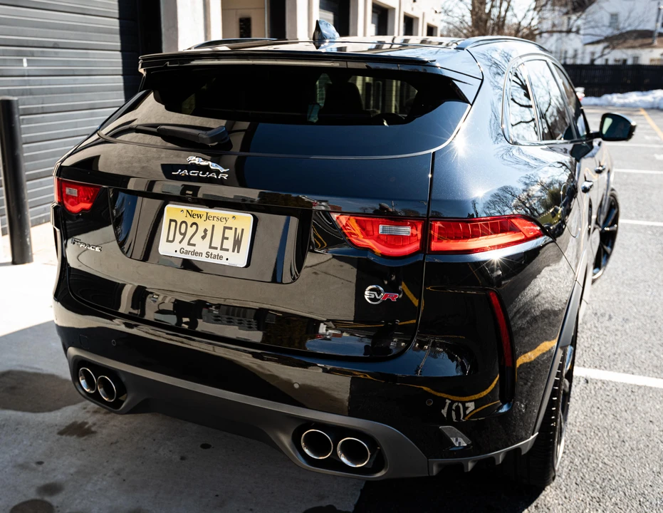 2019 Jaguar F-Pace SVR - Image 16 of 31
