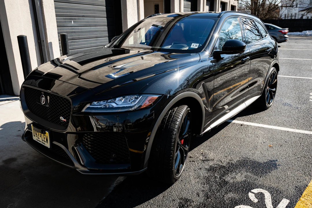 2019 Jaguar F-Pace SVR - Image 8 of 31