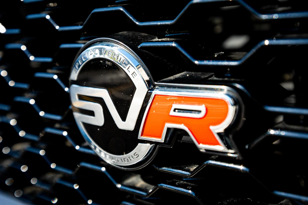 2019 Jaguar F-Pace SVR - Image 26 of 31