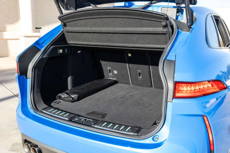 2019 Jaguar F-Pace SVR - Image 26 of 31