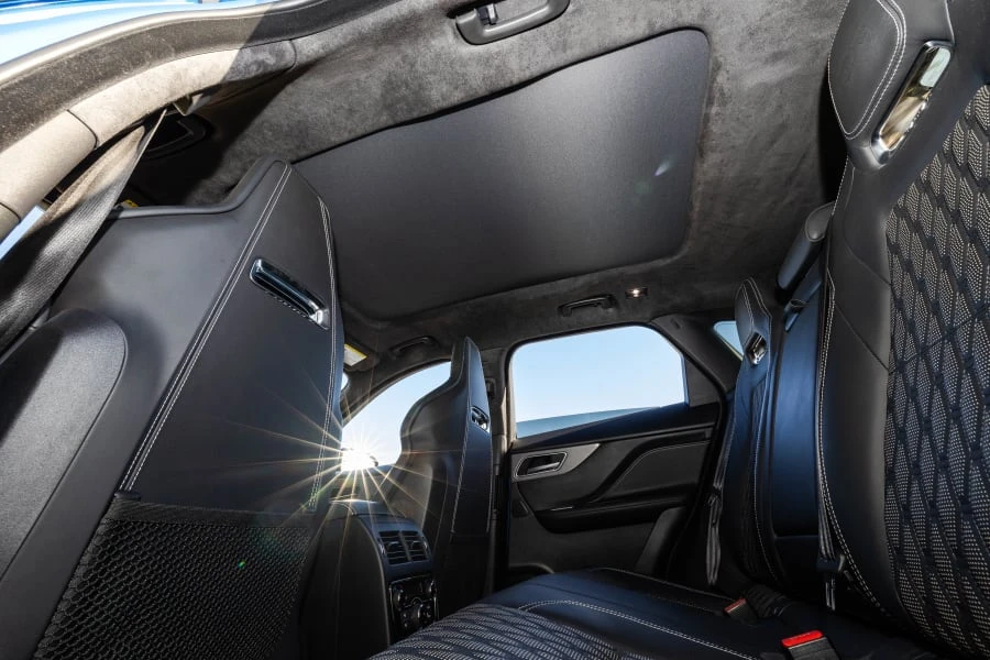 2019 Jaguar F-Pace SVR - Image 23 of 31