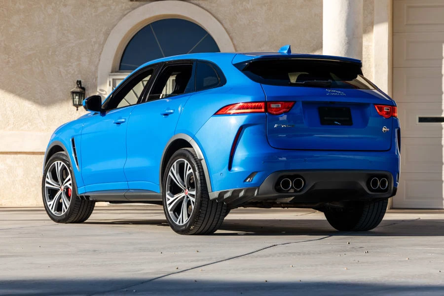 2019 Jaguar F-Pace SVR - Image 8 of 31