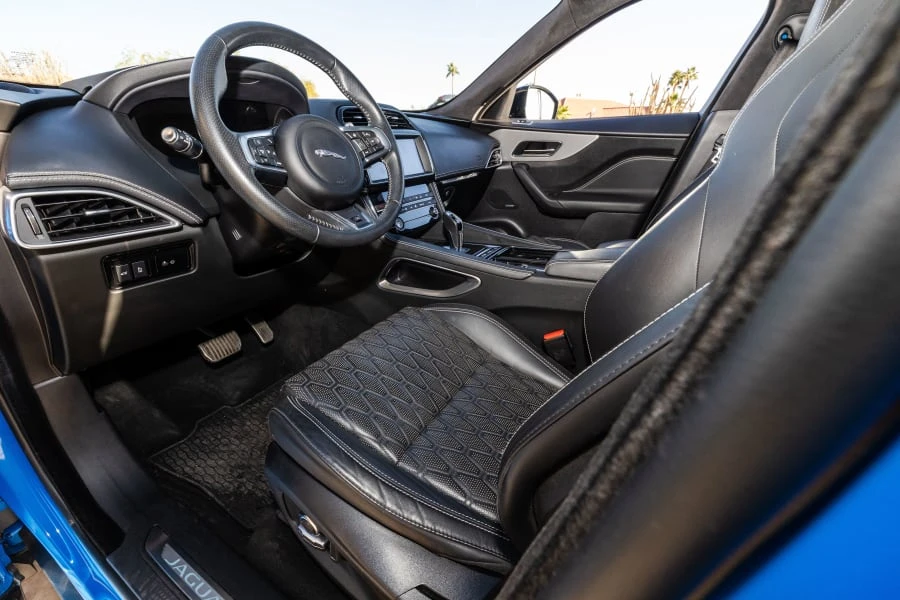 2019 Jaguar F-Pace SVR - Image 25 of 31