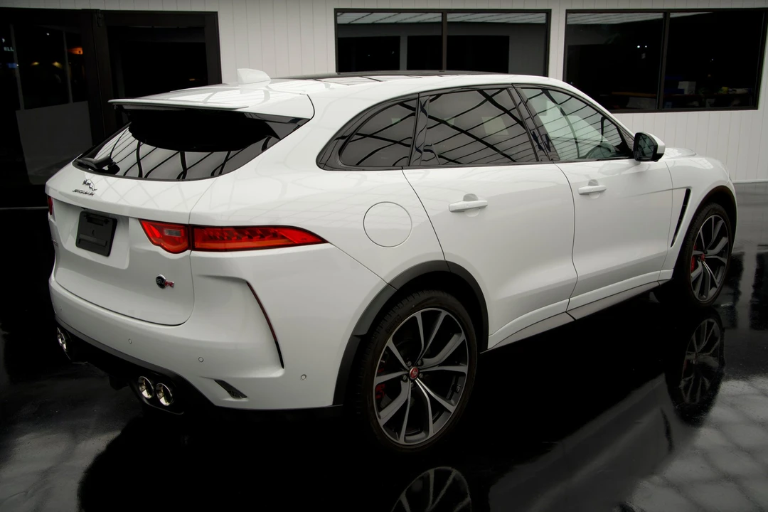 2019 Jaguar F-Pace SVR - Image 13 of 31