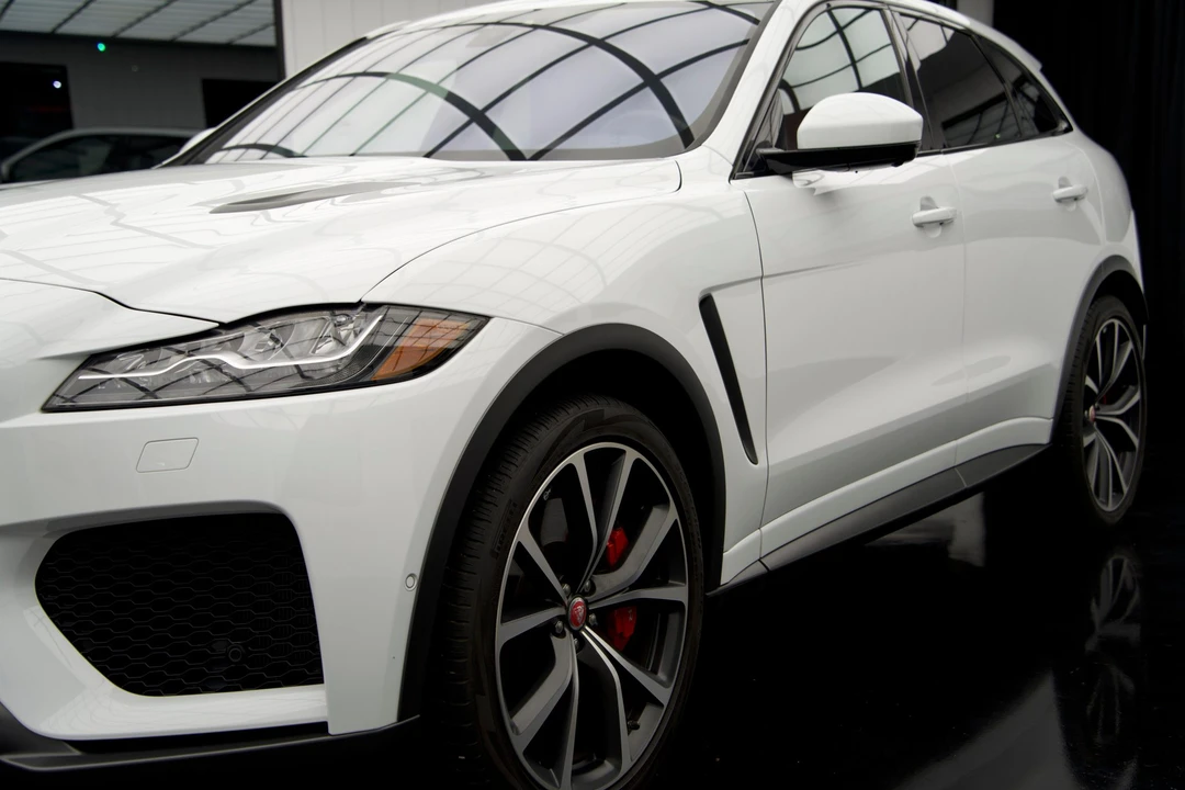 2019 Jaguar F-Pace SVR - Image 22 of 31