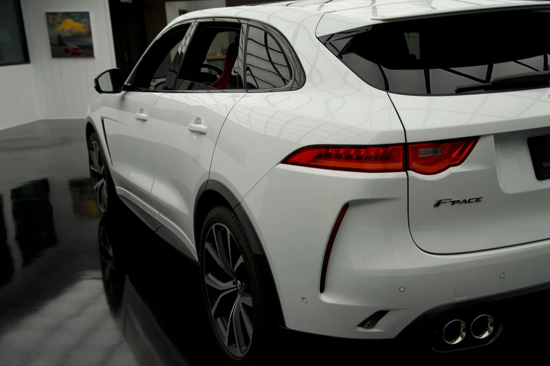 2019 Jaguar F-Pace SVR - Image 26 of 31