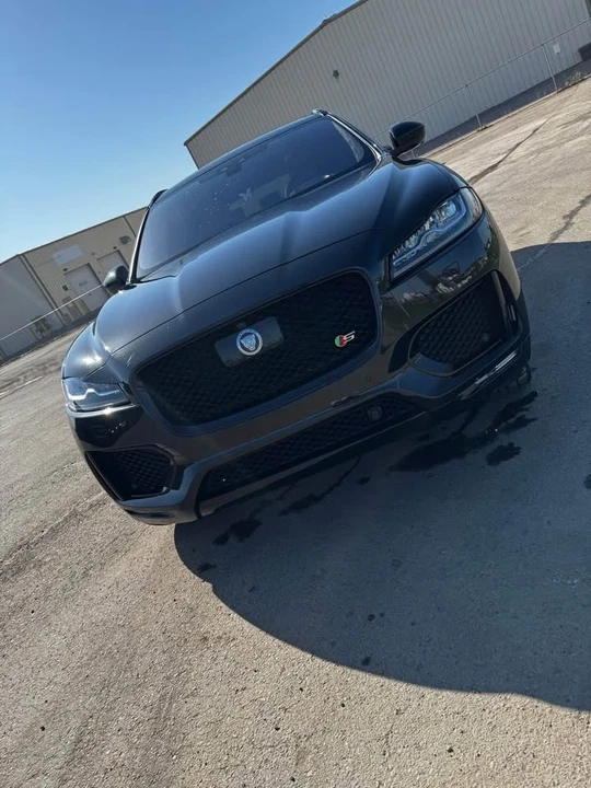 2019 Jaguar F-Pace SVR - Image 3 of 10