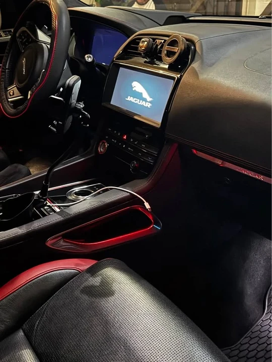 2019 Jaguar F-Pace SVR - Image 10 of 10