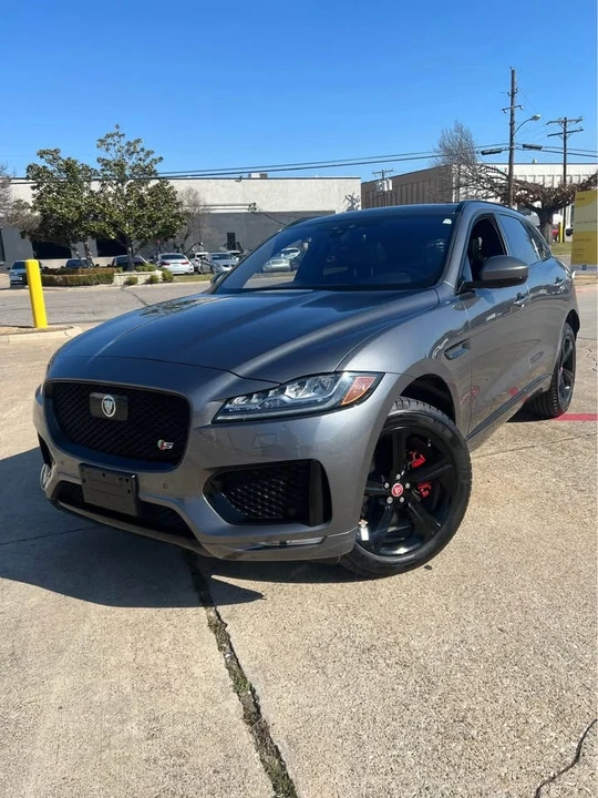 2019 Jaguar F-Pace - Image 2 of 9