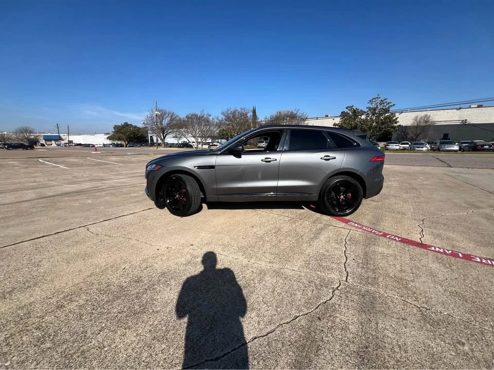 2019 Jaguar F-Pace - Image 4 of 9