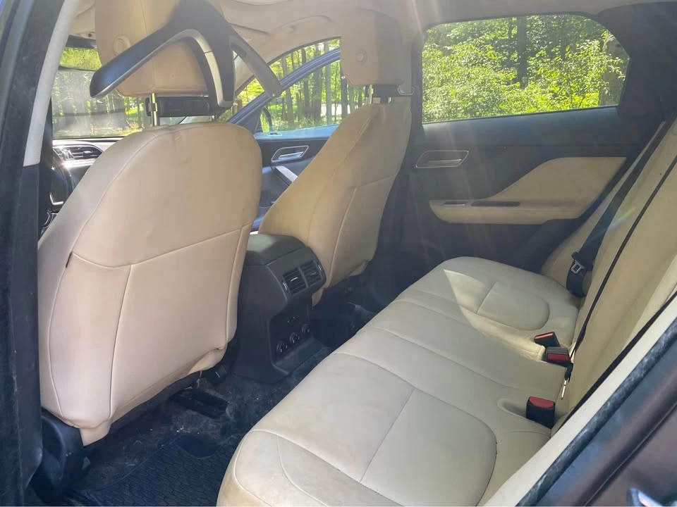 2019 Jaguar F-Pace - Image 7 of 10